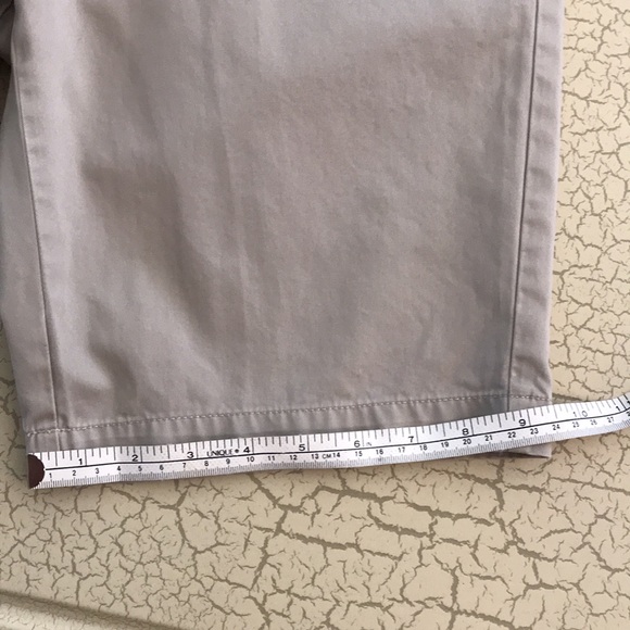 Tommy Bahama 10” Bermuda Short - Picture 6 of 8